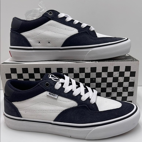 Vans Other - Vans Men’s Rowan
Dark Navy/White
VN0A5JICCZP
Sneakers